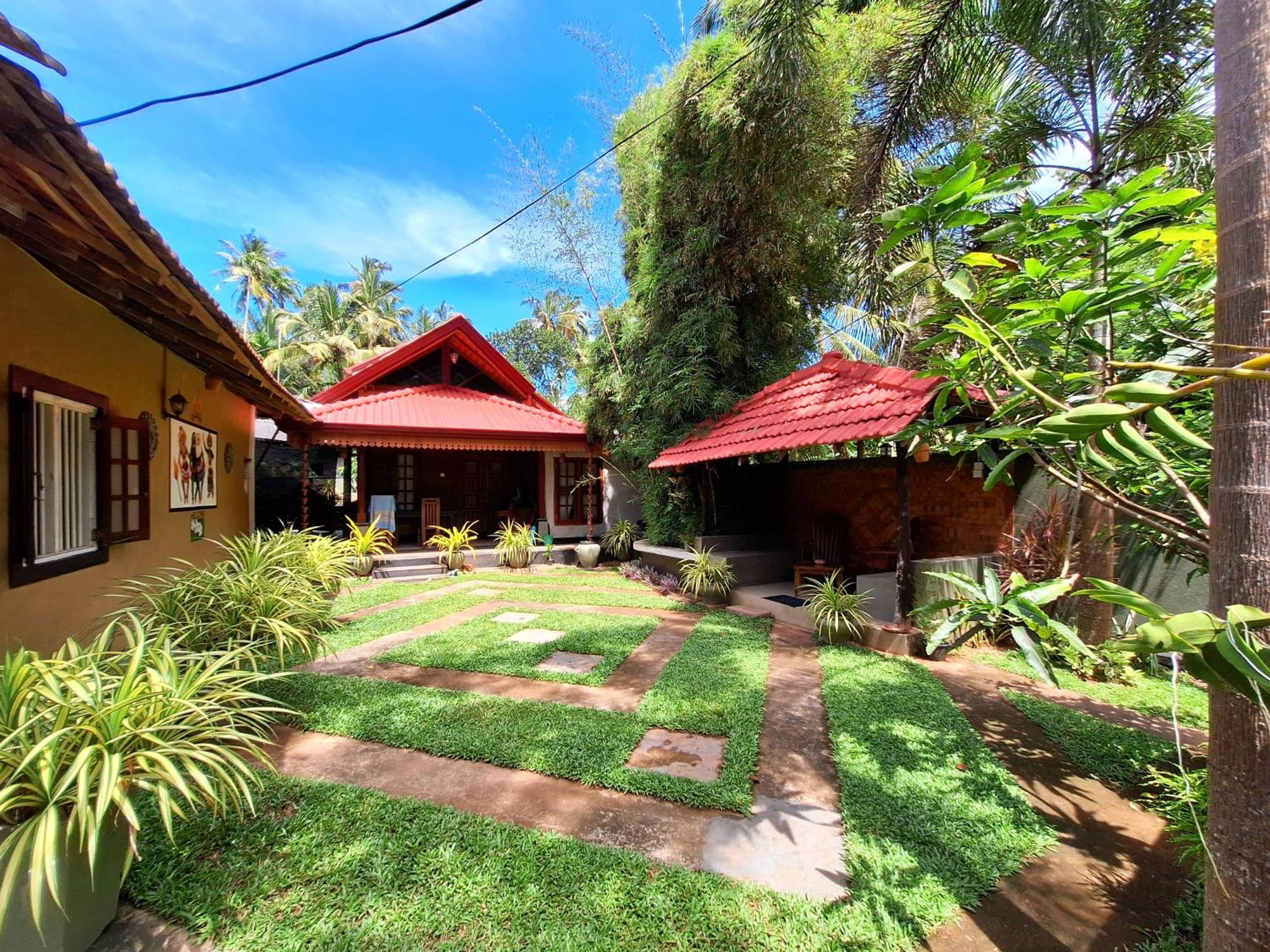 Thara Cabana Bentota Bagian luar foto
