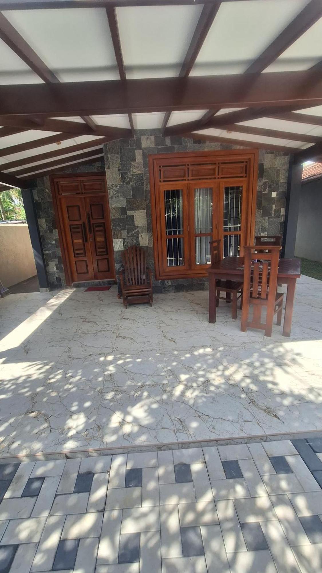 Thara Cabana Bentota Bagian luar foto